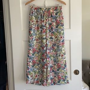Wide legged crop floral pants brand new